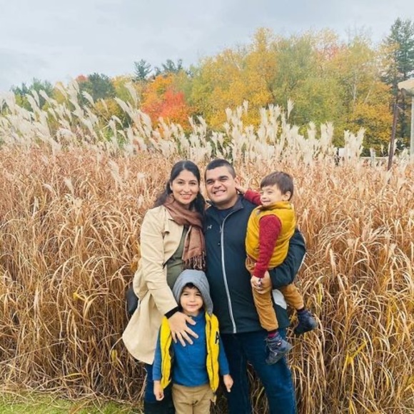 Meet your Posher, Daniela - Picture 1 of 1